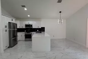 2421 SW 84th Terrace, Miramar, FL 33025 - Photo 4