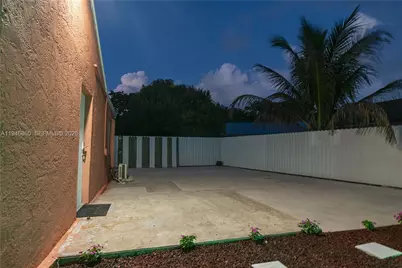 2421 SW 84th Ter, Miramar, FL 33025 - Photo 34