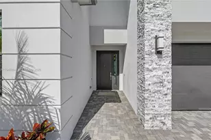 8371 Essex Country Clb Dr, Boca Raton, FL 33434 - Photo 6