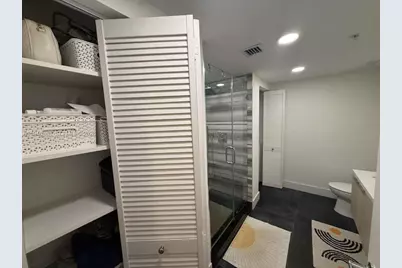 41 SE 5th St #912, Miami, FL 33131 - Photo 16