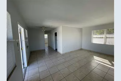 5550 NE 20th Ter #3, Fort Lauderdale, FL 33308 - Photo 4