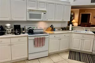 7751 Southampton Terrace, Tamarac, FL 33321 - Photo 6