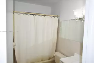 1532 SW 23rd St, Miami, FL 33145 - Photo 8