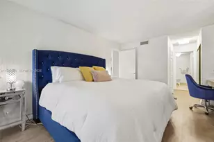 140 Lakeview Dr, Weston, FL 33326 - Photo 18