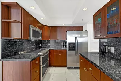 2843 S Bayshore Dr #11C, Miami, FL 33133 - Photo 6