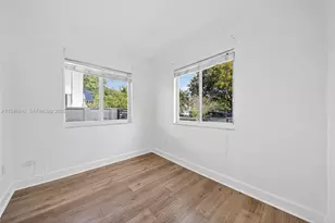 426 SW 26th Rd, Miami, FL 33129 - Photo 12