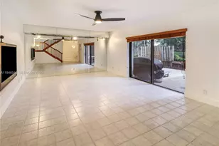 9977 NW 6th Ct, Plantation, FL 33324 - Photo 14