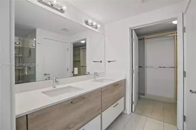 16385 Biscayne Blvd #1518, North Miami Beach, FL 33160 - Photo 8