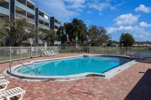 9373 Fontainebleau Blvd, Miami, FL 33172 - Photo 36