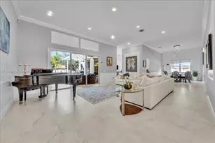 13801 Alexandria Ct, Davie, FL 33325 - Photo 2