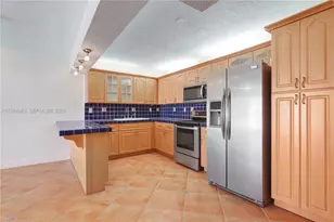 6801 Indian Creek Dr, Miami Beach, FL 33141 - Photo 6