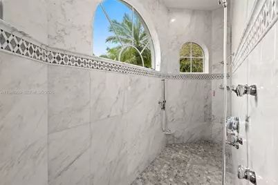 12401 N Stonebrook Cir, Davie, FL 33330 - Photo 34