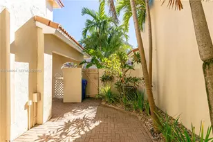 1564 Yellowheart Way, Hollywood, FL 33019 - Photo 42