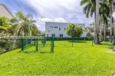 1564 Yellowheart Way #1564, Hollywood, FL 33019 - Photo 64