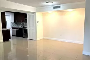919 NE 199th St, Miami, FL 33179 - Photo 2