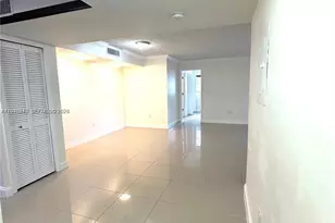 919 NE 199th St, Miami, FL 33179 - Photo 14