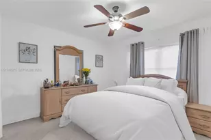 841 E 15th Pl, Hialeah, FL 33010 - Photo 8