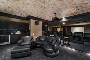 5225 Collins Ave, Miami Beach, FL 33140 - Photo 40