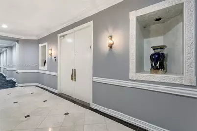 5225 Collins Ave #PH8, Miami Beach, FL 33140 - Photo 46