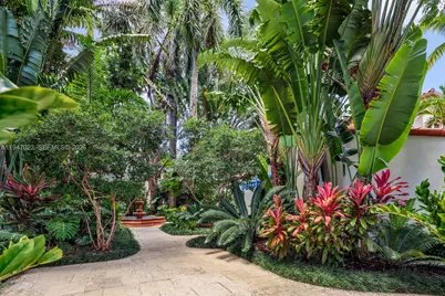 56 S Hibiscus Dr, Miami Beach, FL 33139 - Photo 12