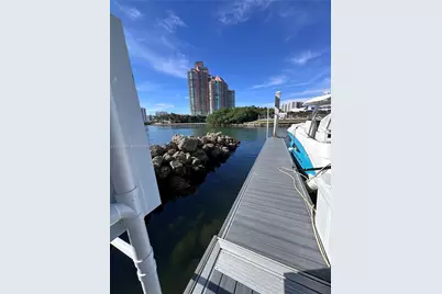 3575 Mystic Pointe Dr, Slip 7, Aventura, FL 33180 - Photo 12