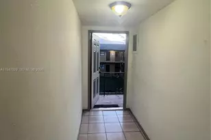 9203 NW 38th Dr, Coral Springs, FL 33065 - Photo 14
