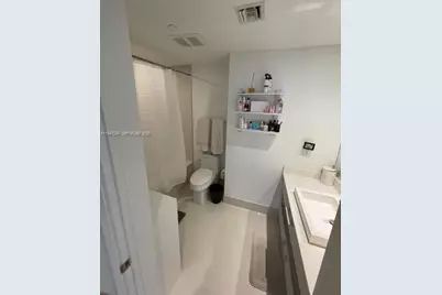 55 SW 9th St #3209, Miami, FL 33130 - Photo 10