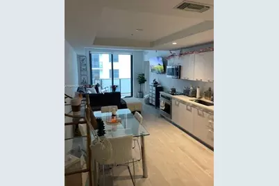55 SW 9th St #3209, Miami, FL 33130 - Photo 6