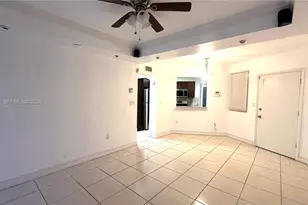 1701 NE Miami Gardens Dr, Miami, FL 33179 - Photo 10