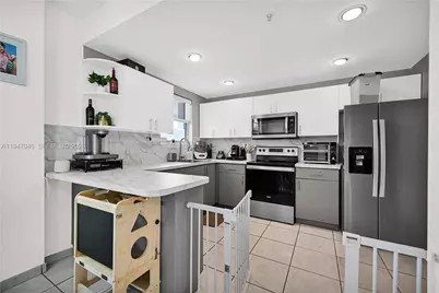 2829 Indian Creek Dr #410, Miami Beach, FL 33140 - Photo 10