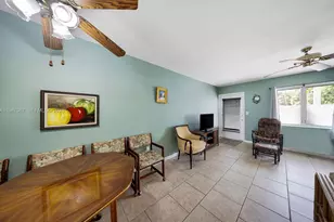 15610 NE 6th Ave, Miami, FL 33162 - Photo 4