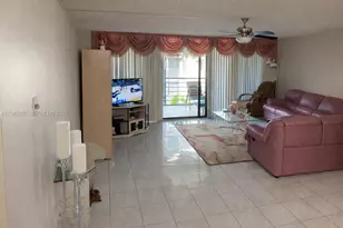 20851 San Simeon Way, Miami, FL 33179 - Photo 4