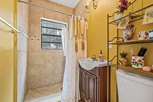 2830 SW 17th St, Miami, FL 33145 - Photo 12