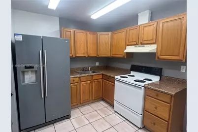 9203 NW 38th Dr #12, Coral Springs, FL 33065 - Photo 4