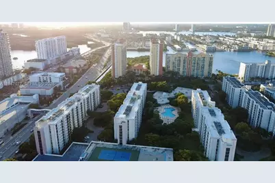 16919 N Bay Rd #915, Sunny Isles Beach, FL 33160 - Photo 46