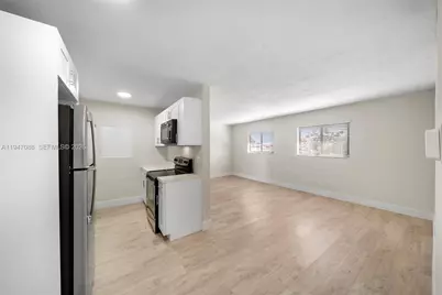 1330 W 29th St #35, Hialeah, FL 33012 - Photo 2