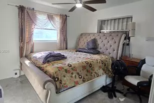 565 NW 54th St, Boca Raton, FL 33487 - Photo 12