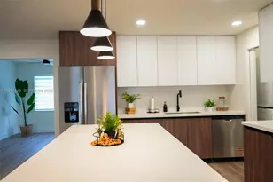 9202 NW 81st Ct, Tamarac, FL 33321 - Photo 2