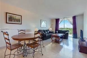 210 Seaview Dr, Key Biscayne, FL 33149 - Photo 2