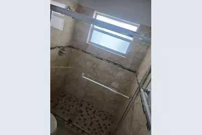 1575 NW 1st St #3, Miami, FL 33125 - Photo 8