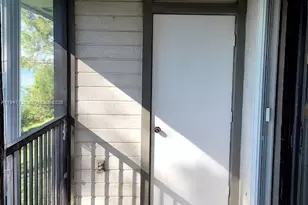 468 NE 206th Ln, Miami, FL 33179 - Photo 24