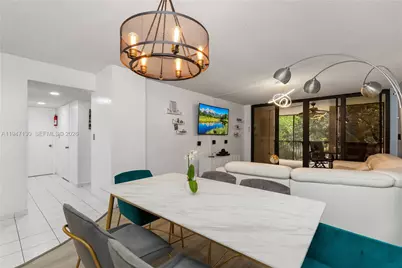 2800 N 46th Ave #A307, Hollywood, FL 33021 - Photo 16