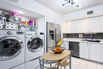 2800 N 46th Ave #A307, Hollywood, FL 33021 - Photo 26