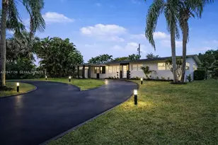 317 NW 27th St, Wilton Manors, FL 33311 - Photo 2