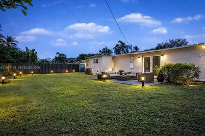 317 NW 27th St, Wilton Manors, FL 33311 - Photo 14