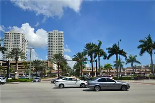 581 Blue Heron Dr, Hallandale Beach, FL 33009 - Photo 6