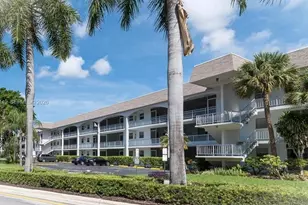 581 Blue Heron Dr, Hallandale Beach, FL 33009 - Photo 4