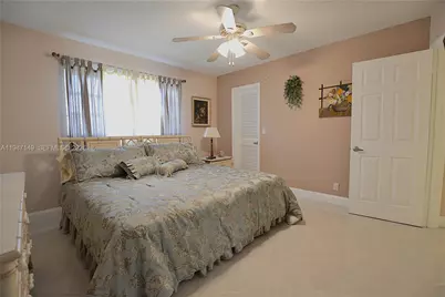 581 Blue Heron Dr #302-B, Hallandale Beach, FL 33009 - Photo 14