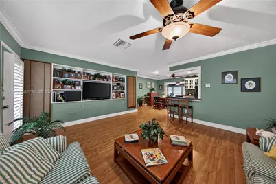 150 SE 5th Ct, Pompano Beach, FL 33060 - Photo 8