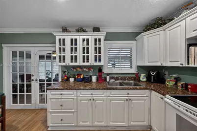 150 SE 5th Ct, Pompano Beach, FL 33060 - Photo 14